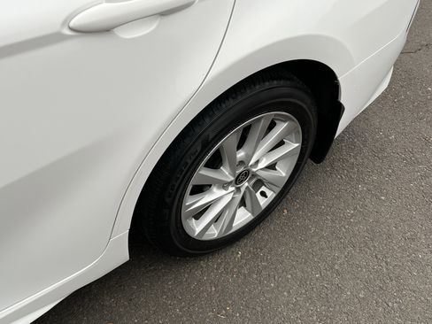 Used 2021 Toyota Camry SE image 25