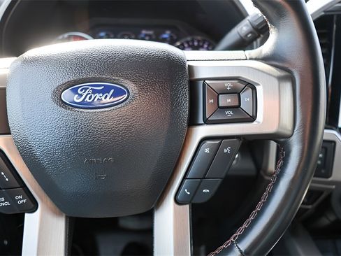 Used 2022 Ford F350 Platinum image 14