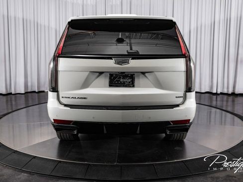 Used 2021 Cadillac Escalade Sport w/ Driver Assist Tech Package image 15