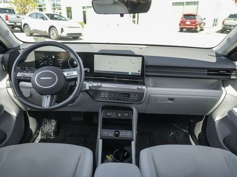 Used 2024 Hyundai Kona SEL FWD image 12