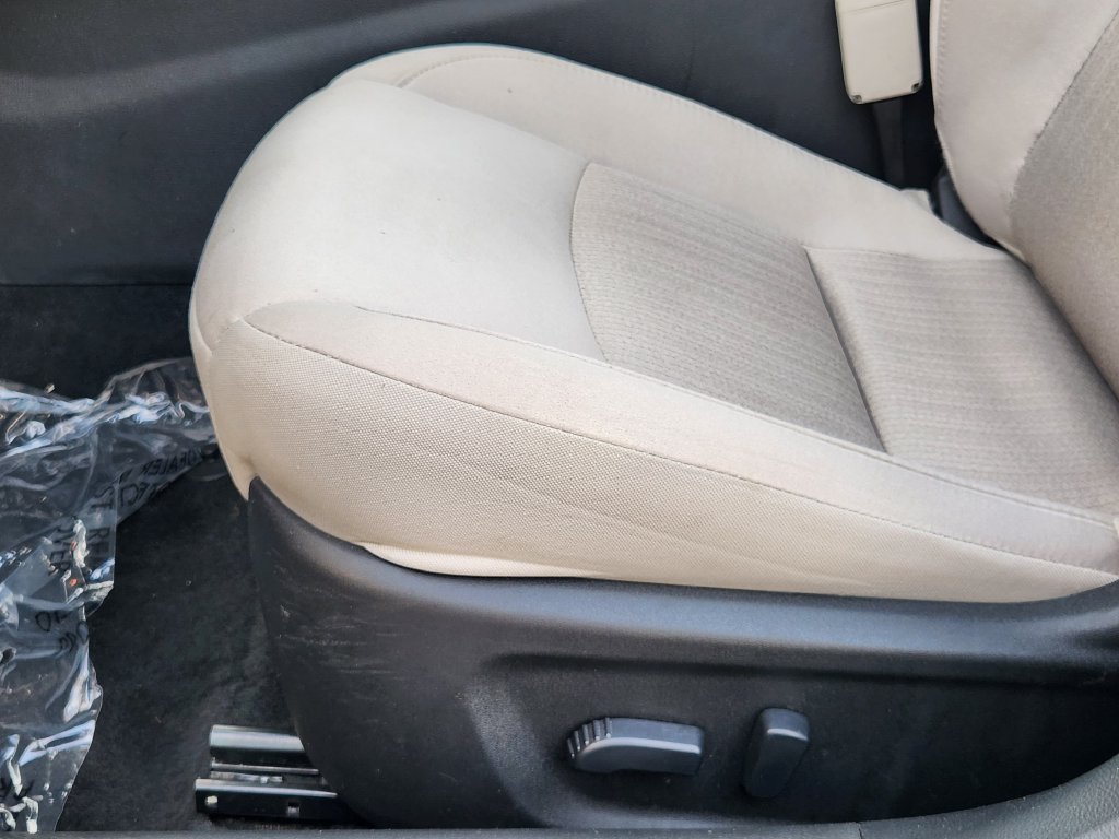 Used 2025 Nissan Altima 2.5 SV FWD image 24