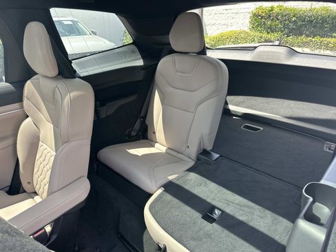 Certified 2025 Volvo EX90 Ultra AWD/4WD image 23