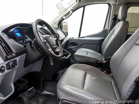 Used 2017 Ford Transit 150 XL image 9