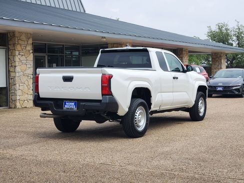 Used 2024 Toyota Tacoma SR RWD image 5