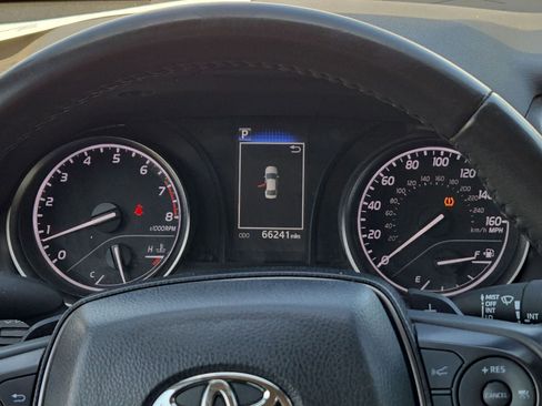 Used 2024 Toyota Camry SE FWD image 10