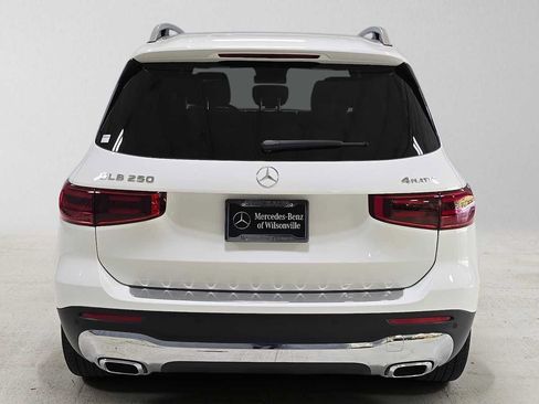 Certified 2026 Mercedes-Benz GLB 250 4MATIC image 5