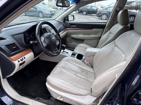 Used 2014 Subaru Outback 2.5i Limited w/ Moonroof Package image 9
