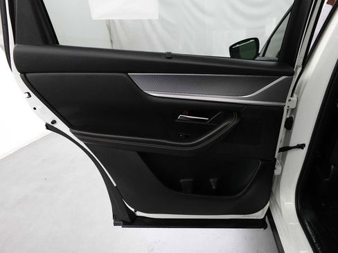 Used 2024 MAZDA CX-90 3.3 Turbo w/ Preferred Plus image 24