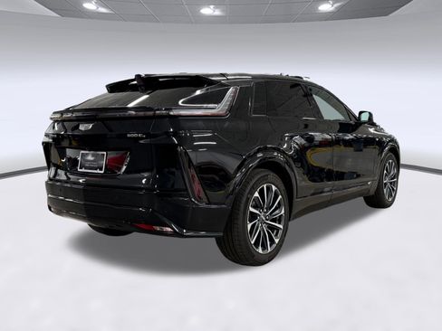 Certified 2024 Cadillac Lyriq Sport w/ LPO, Floor Liner Package AWD/4WD image 8