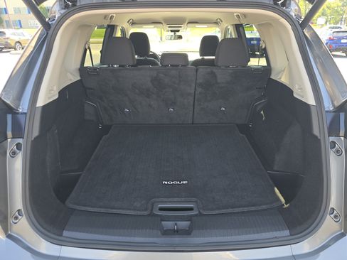 Used 2025 Nissan Rogue SV FWD image 15