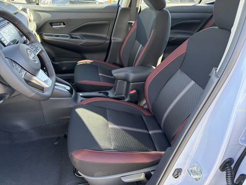 New 2025 Nissan Versa SR w/ Trunk Package image 15