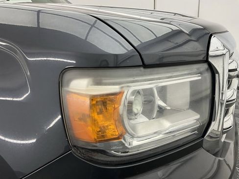 Used 2017 GMC Canyon SLE w/ SLE Convenience Package image 26