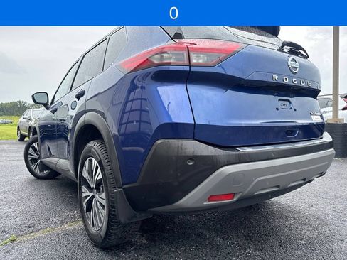 Used 2021 Nissan Rogue SV AWD/4WD image 2