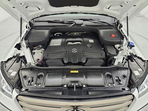 New 2026 Mercedes-Benz GLS 580 4MATIC image 5
