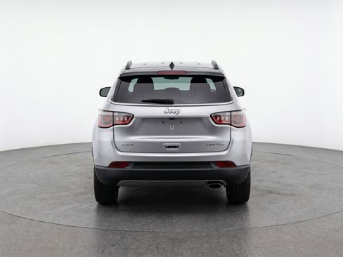 Used 2025 Jeep Compass Limited AWD/4WD image 7