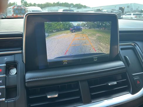 Used 2022 Chevrolet Tahoe Z71 AWD/4WD image 27