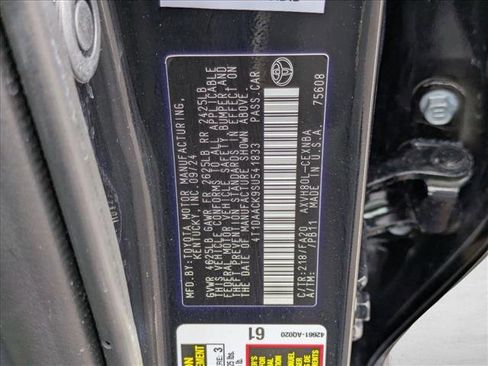 Used 2025 Toyota Camry LE image 30