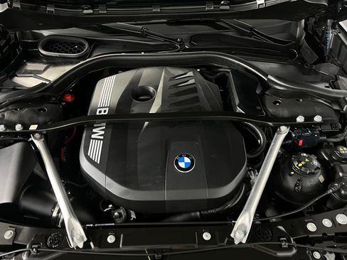 Used 2025 BMW 740i RWD image 37