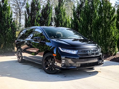 New 2026 Honda Odyssey Sport-L image 2