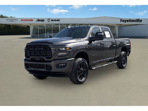 New 2026 RAM 2500 Big Horn AWD/4WD image 7