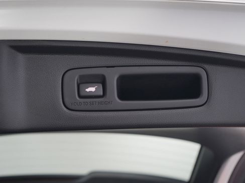 Used 2023 Honda CR-V EX-L image 11