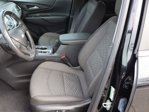 Used 2021 Chevrolet Equinox LT image 16