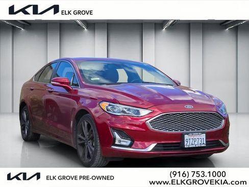 Used 2019 Ford Fusion Titanium image 1