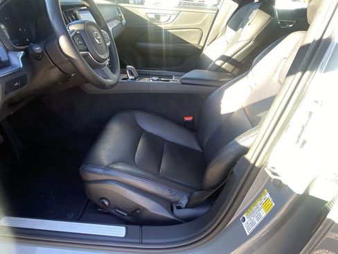 Used 2024 Volvo S60 B5 Core image 20