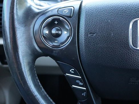 Used 2015 Honda Accord EX-L image 30