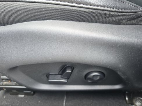 Used 2019 Jeep Compass Limited FWD image 14