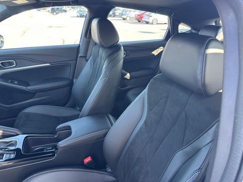 Certified 2025 Acura Integra A-Spec image 18