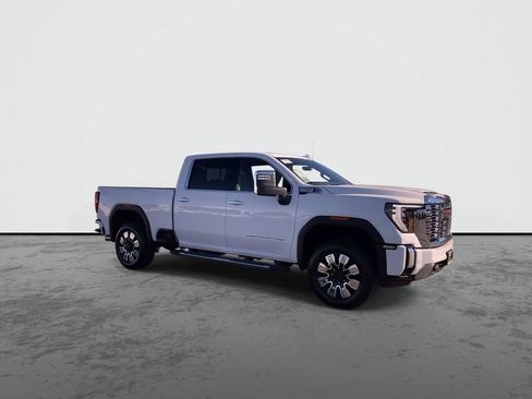New 2026 GMC Sierra 2500 Denali w/ Denali Reserve Package AWD/4WD image 2