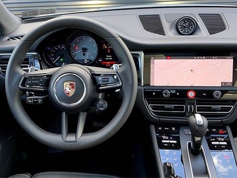 New 2026 Porsche Macan S image 23