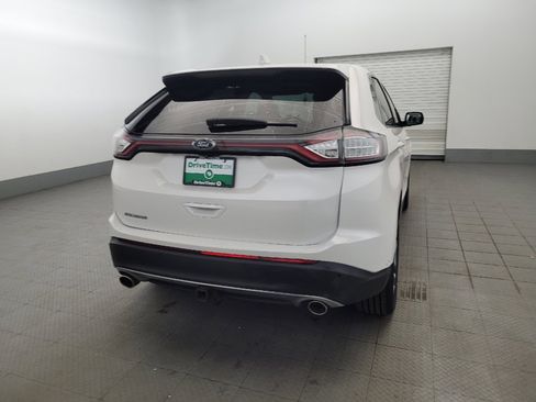 Used 2017 Ford Edge Titanium w/ Equipment Group 302A AWD/4WD image 7