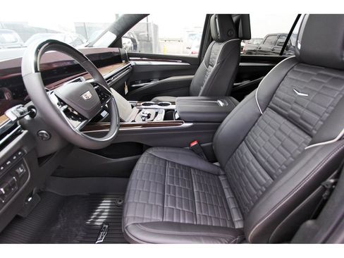 New 2026 Cadillac Escalade Platinum Sport w/ LPO, ONYX Package AWD/4WD image 6