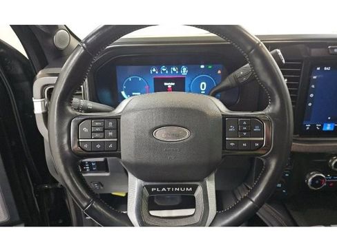 Used 2023 Ford F250 Platinum AWD/4WD image 8