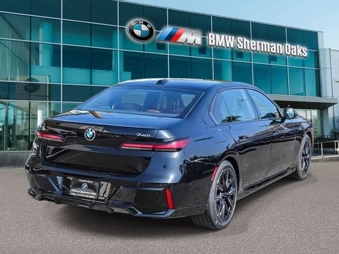 New 2026 BMW 740i w/ Executive Package RWD image 4