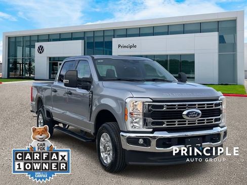 Used 2024 Ford F250 XLT image 3
