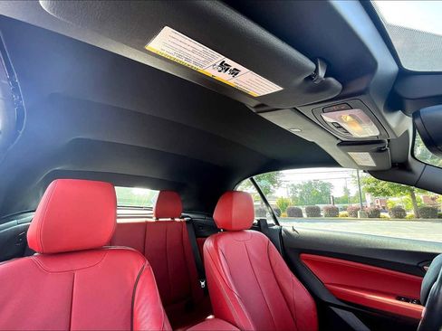 Used 2020 BMW 230i Convertible w/ Premium Package image 13