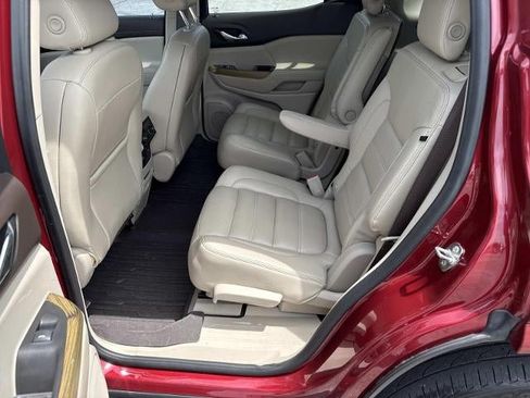 Used 2019 GMC Acadia Denali w/ Technology Package AWD/4WD image 16