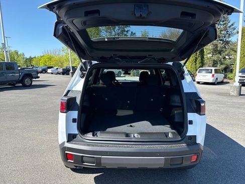New 2026 Jeep Cherokee Laredo AWD/4WD image 6