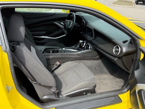 Used 2018 Chevrolet Camaro LT w/ RS Package image 12