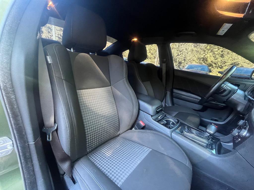 Used 2020 Dodge Charger R/T w/ Blacktop Package RWD image 34