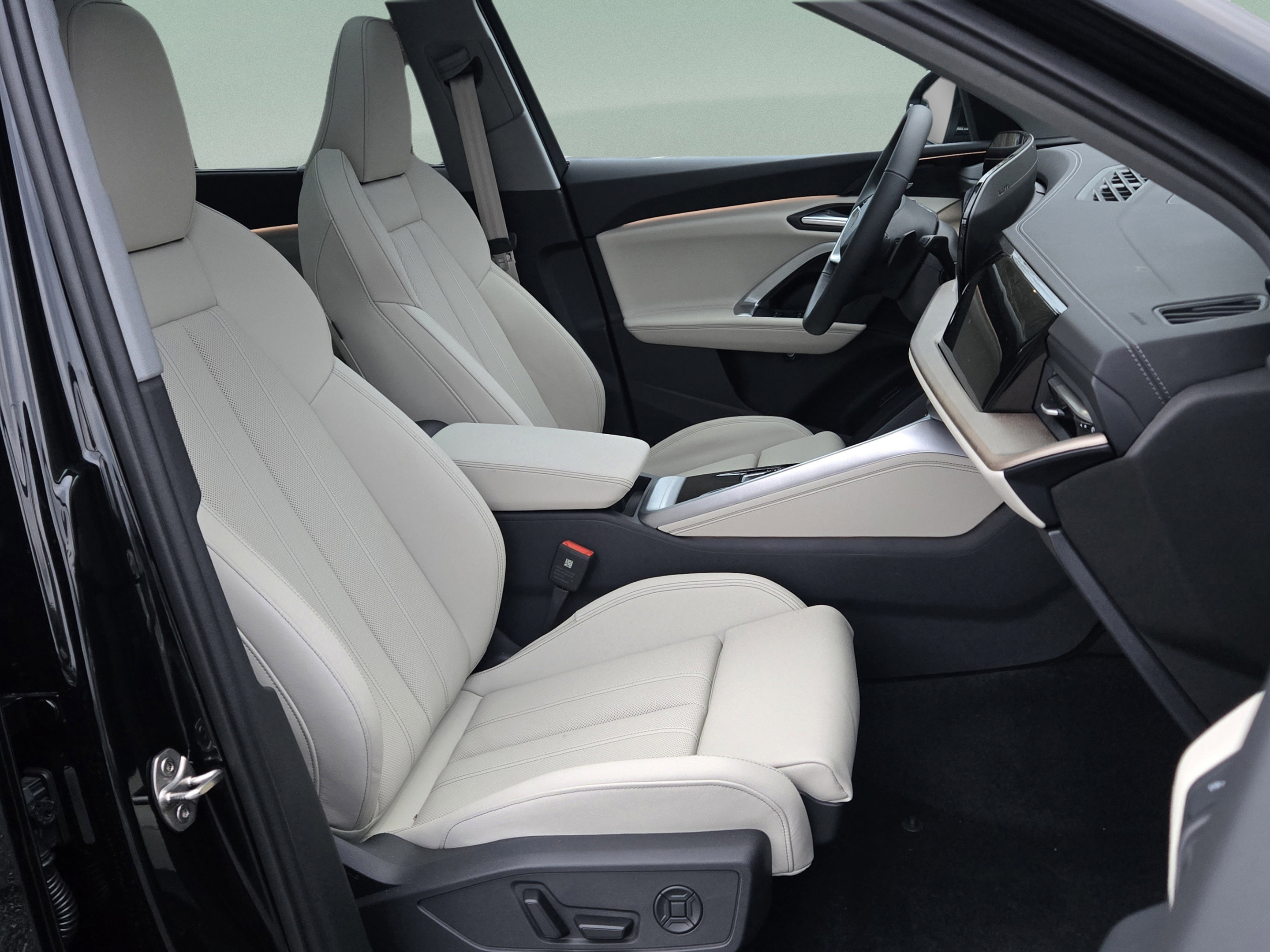 New 2025 Audi Q5 Premium AWD/4WD image 19
