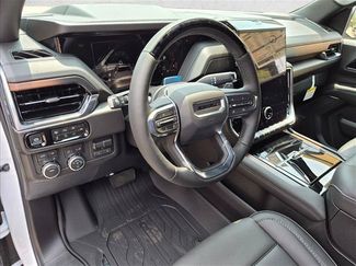 New 2026 GMC Yukon Denali w/ Advanced Technology Package AWD/4WD video 3