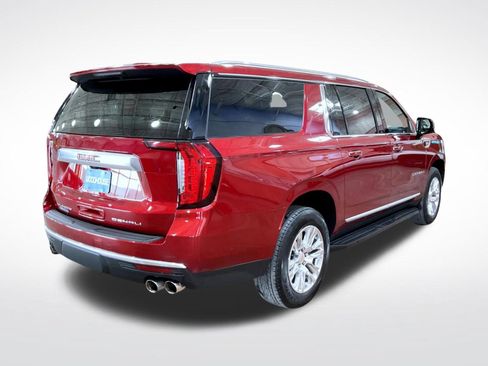 Certified 2024 GMC Yukon XL Denali w/ Advanced Technology Package AWD/4WD image 5