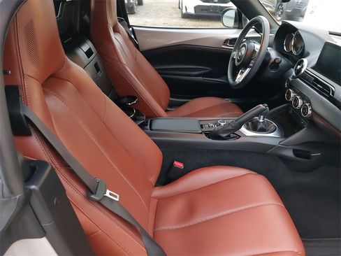 Used 2022 MAZDA MX-5 Miata Grand Touring image 10