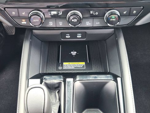 Used 2025 Honda Accord Touring image 14