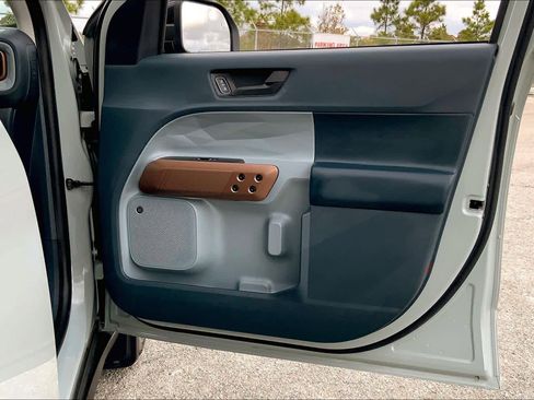 Used 2024 Ford Maverick Lariat image 21