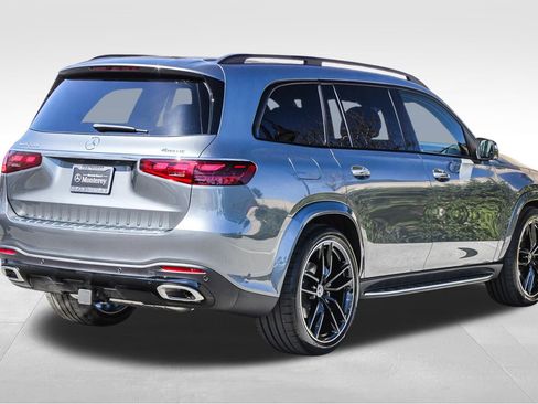 New 2026 Mercedes-Benz GLS 580 4MATIC image 8